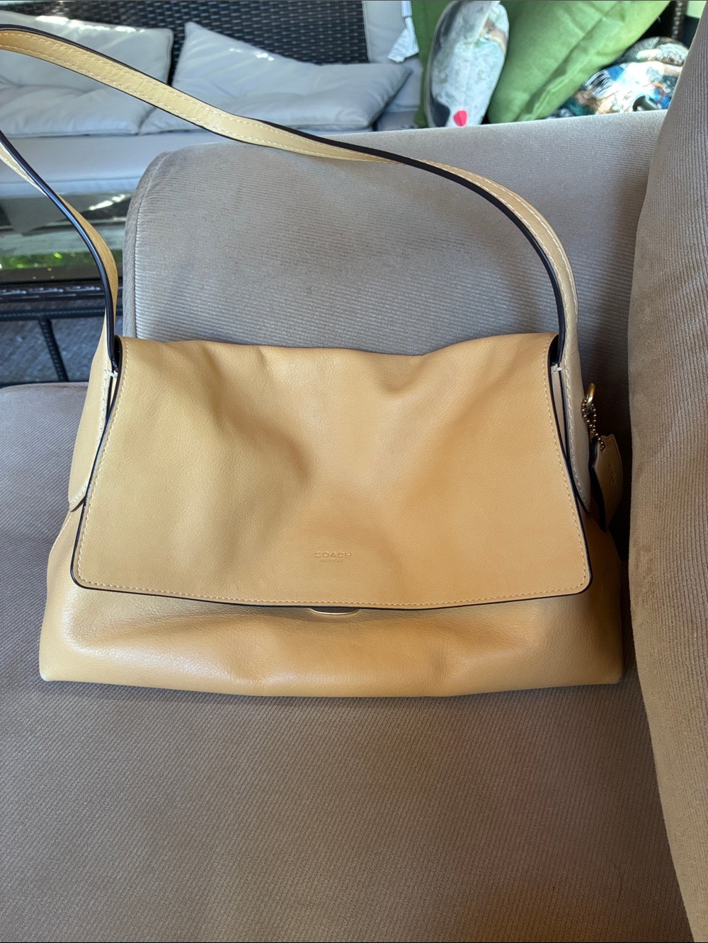Coach Chelsea Shoulder Bag 30 in Vanilla